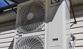 Напольно потолочный кондиционер Electrolux